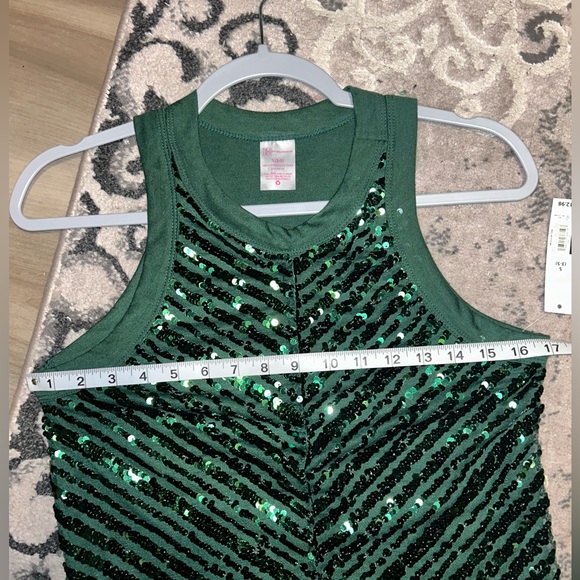 NWT No Boundaries Green Sequin Top - Picture 5 of 6